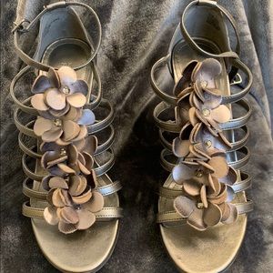 Sexy pewter strapped sandals